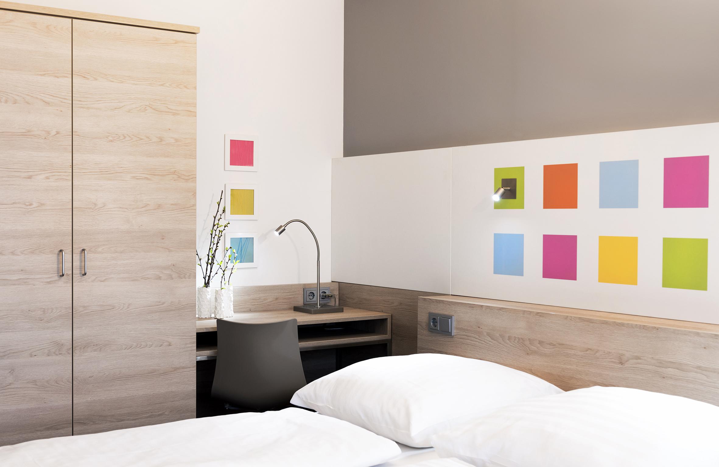 Business & Budget Hotel Tessin Munique Exterior foto