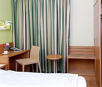 Business & Budget Hotel Tessin Munique Exterior foto